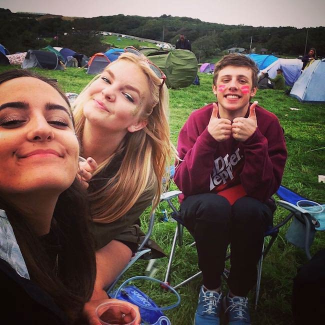 Harry Lewis hanging out with friends in September 2015