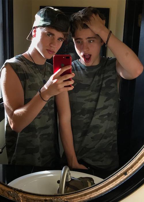 Ivan Martinez with twin brother Emilio Martinez (Right) in a mirror selfie in May 2017