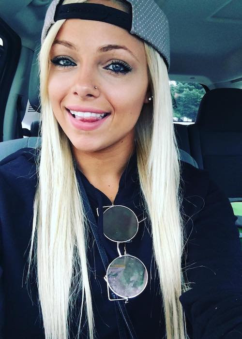 Liv Morgan looking pretty in a car selfie in 2016