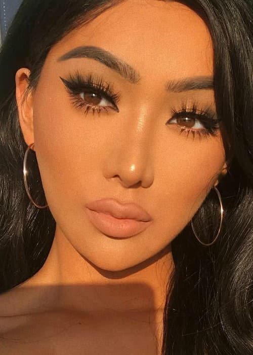 Nikita Dragun in an Instagram selfie as seen in October 2017