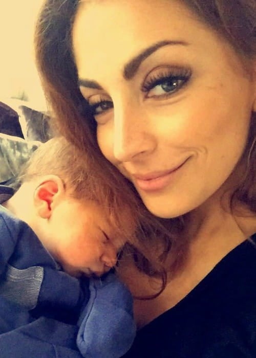Nikki Runeckles in a selfie with her son as seen in December 2017