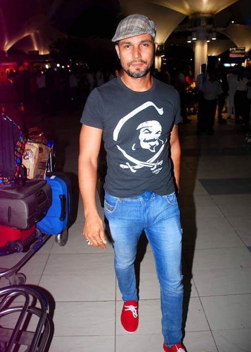 Randeep Hooda while returning from IIFA 2012