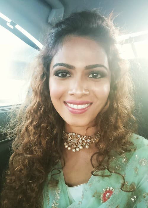 Sanah Moidutty on her way to the Asia Vision Awards 2017