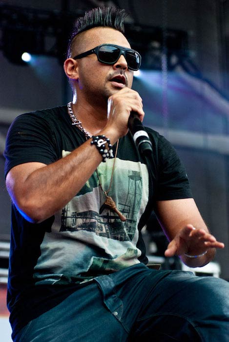 Sean Paul performing at B96 Summer bash in June 2012