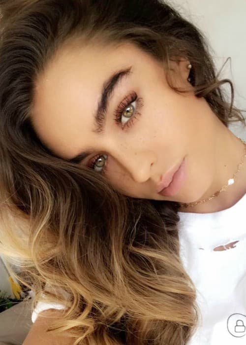 Sommer Ray in an Instagram selfie as seen in November 2017