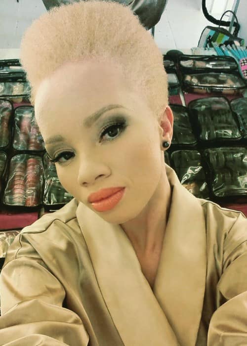 Thando Hopa in an Instagram selfie as seen in September 2016