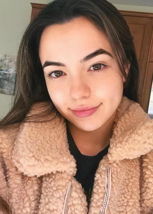 Vanessa Merrell in a selfie without makeup as seen in February 2018