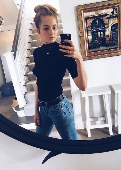 Bridget Malcolm in a mirror selfie in March 2018