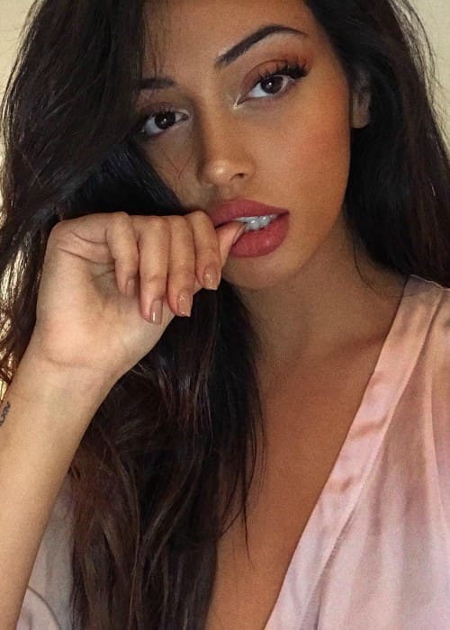 Cindy Kimberly in a selfie as seen in November 2017