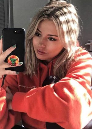 Corinna Kopf Height, Weight, Age, Boyfriend, Family, Facts, Biography