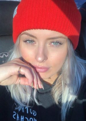 Corinna Kopf Height, Weight, Age, Boyfriend, Family, Facts, Biography