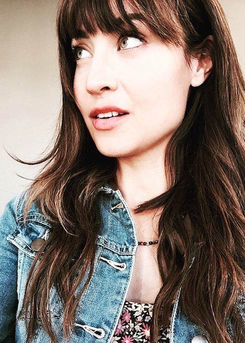 Courtney Ford's bright green eyes in a October 2016 picture