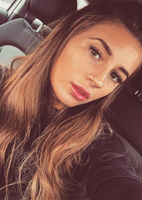 Dani Dyer in a selfie as seen in April 2018