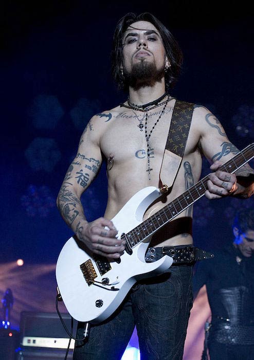 Dave Navarro performing at Jane's Addiction in Santa Barbara, California in 2009
