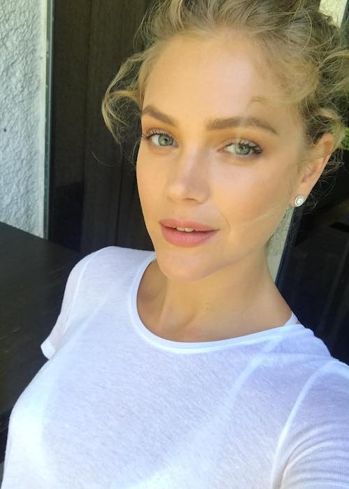 Esti Ginzburg in a July 2017 selfie