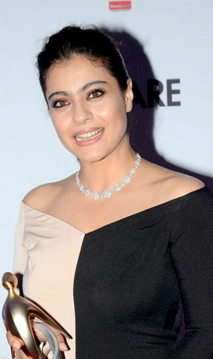 Kajol at Filmfare Glamour & Style Awards in November 2016