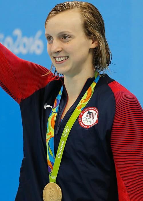 Katie Ledecky Receiving The Gold Medal At The Rio Olympic Games In August 2016 