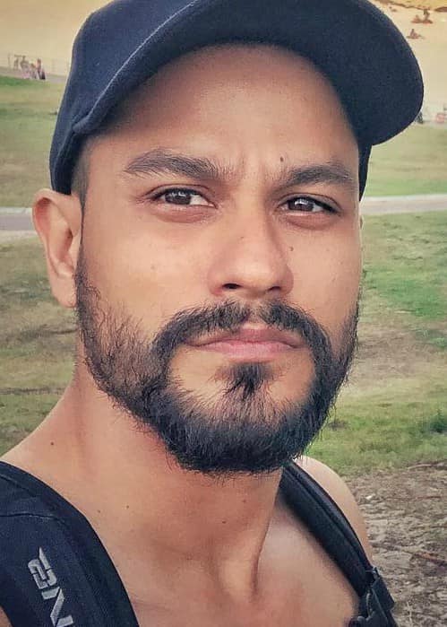 Kunal Khemu Height Weight Age Spouse Family Facts Biography