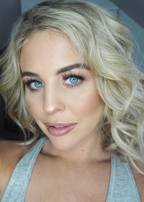 Lydia Bright in an Instagram selfie as seen in February 2018