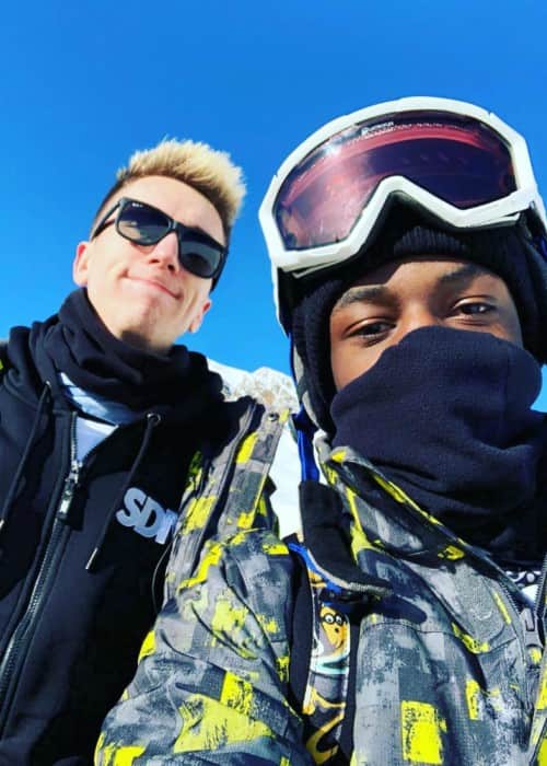 Miniminter (Left) and Tobjizzle in a selfie in April 2018