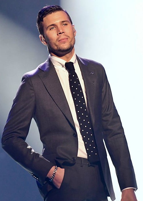 Robin Bengtsson performing at Melodifestivalen in February 2017