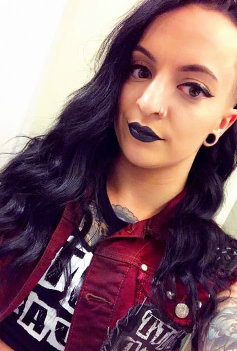 Ruby Riott in an Instagram selfie as seen in January 2018