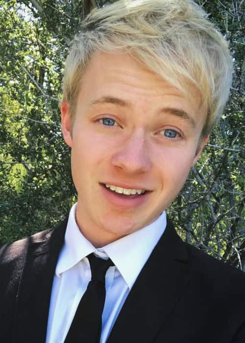 Sam Golbach Height, Weight, Age, Girlfriend, Family, Facts, Biography