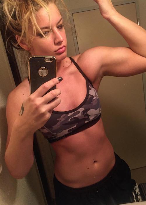 Toni Storm showing her body gains in August 2017