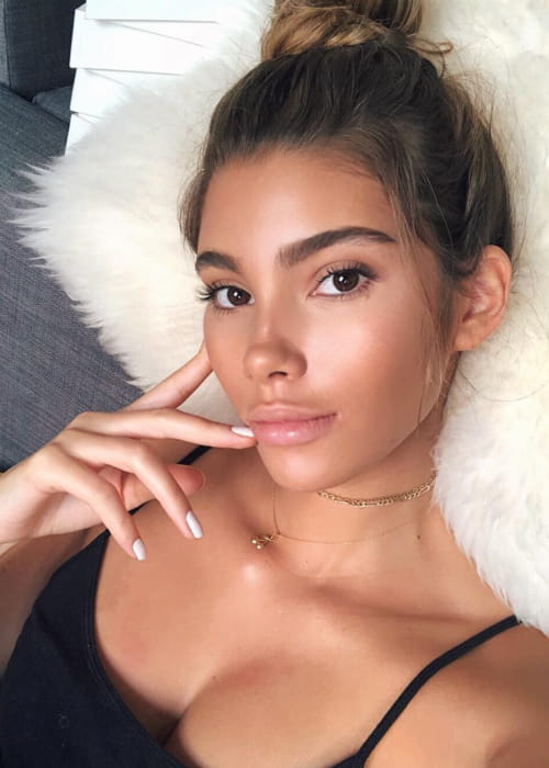 Cindy Mello in an Instagram selfie as seen in November 2017