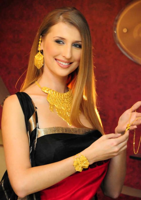 Claudia Ciesla at a press shoot in Calcutta in December 2008