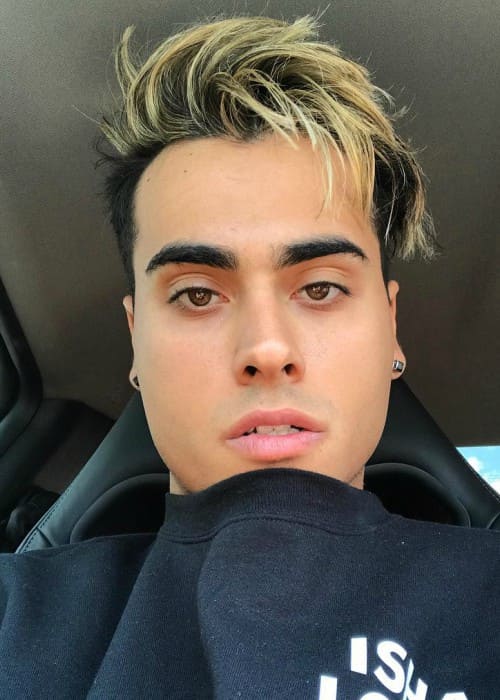 Darius Dobre in an Instagram selfie as seen in July 2017