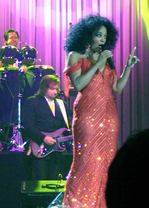 Diana Ross performing in Rotterdam in 2007