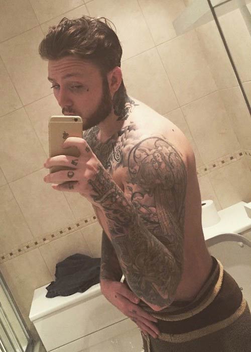 James Arthur shirtless after following the caveman diet for a week in April 2015