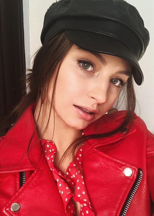 Julia Wieniawa in an Instagram selfie as seen in March 2018