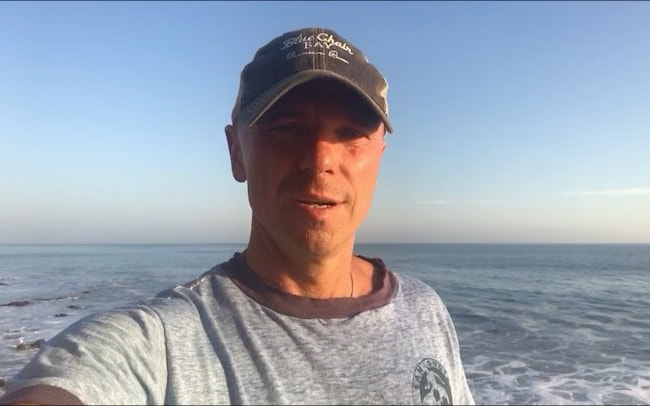 Kenny Chesney in an Instagram selfie as seen in October 2017