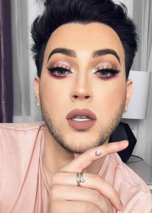 manny mua in an instagram selfie as seen in march 2018 - manny mua instagram followers