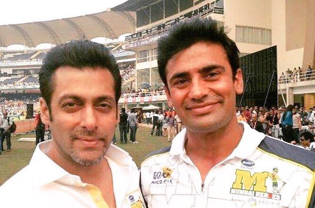 Sangram Singh and Salman Khan (Left) in December 2017