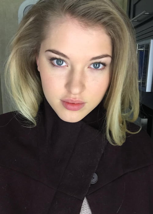 Sarah Grey in a selfie in November 2015