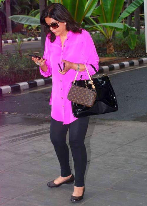 Zeenat Aman returning from IIFA in June 2012