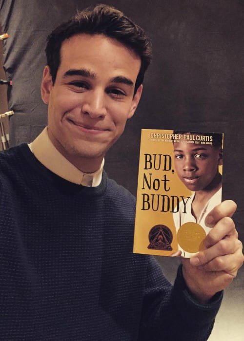 Alberto Rosende promoting Bud, Not Buddy book in an Instagram post in January 2016