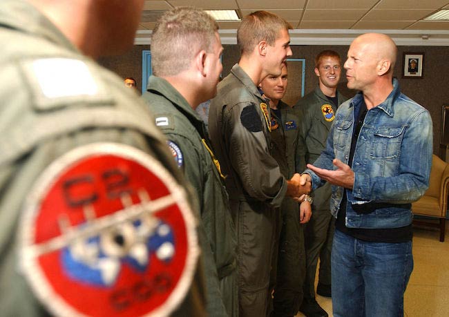 Bruce Willis meeting with US Navy air crew in 2002