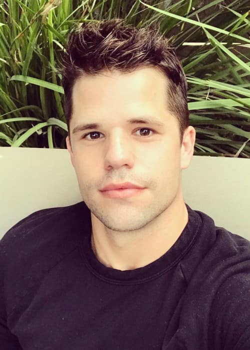 Charlie Carver in an Instagram selfie as seen in January 2018