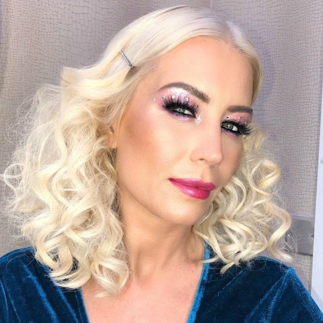 Denise van Outen in an Instagram selfie as seen in March 2020