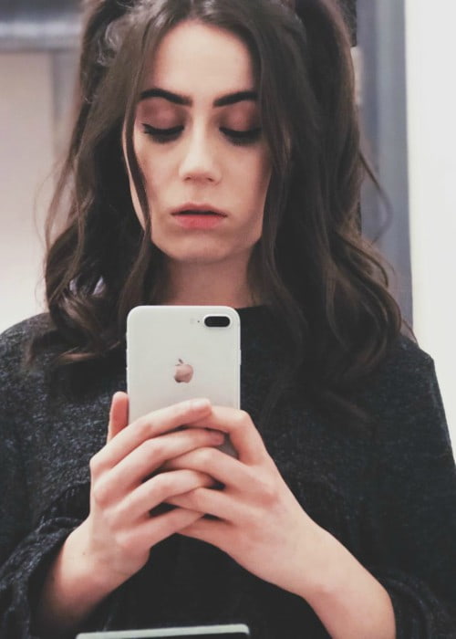 Dodie Clark in a selfie in March 2018