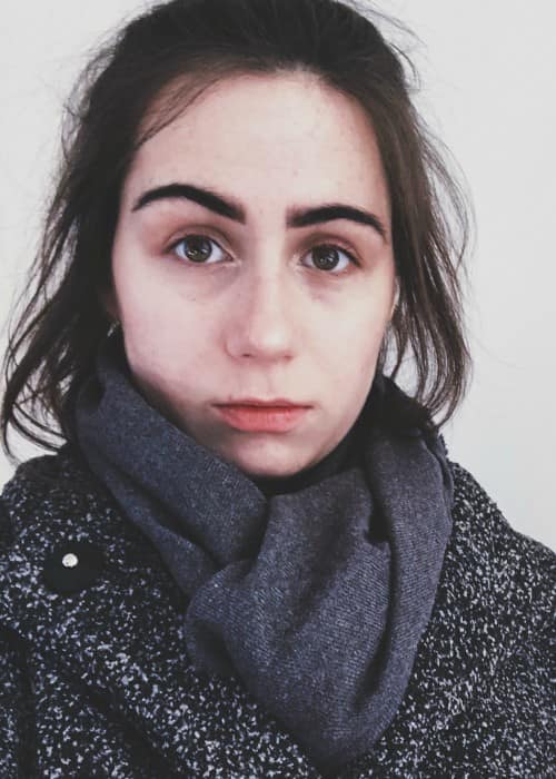 Dodie Clark - Age, Family, Bio