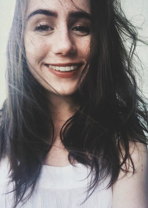 Dodie Clark in an Instagram selfie as seen in May 2018