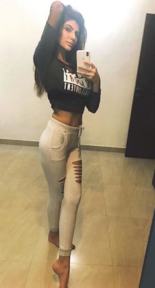 Elnaaz Norouzi Height, Weight, Age, Boyfriend, Family, Facts, Biography