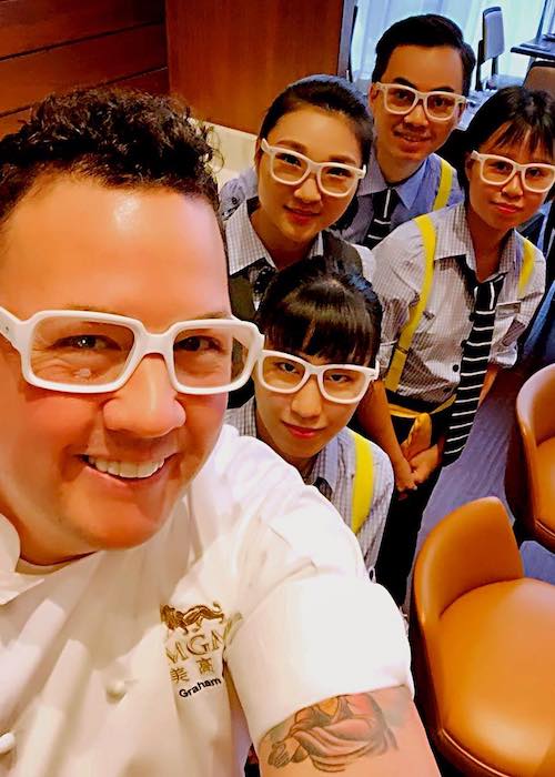 Graham Elliot in a selfie at MGM Macau in April 2018