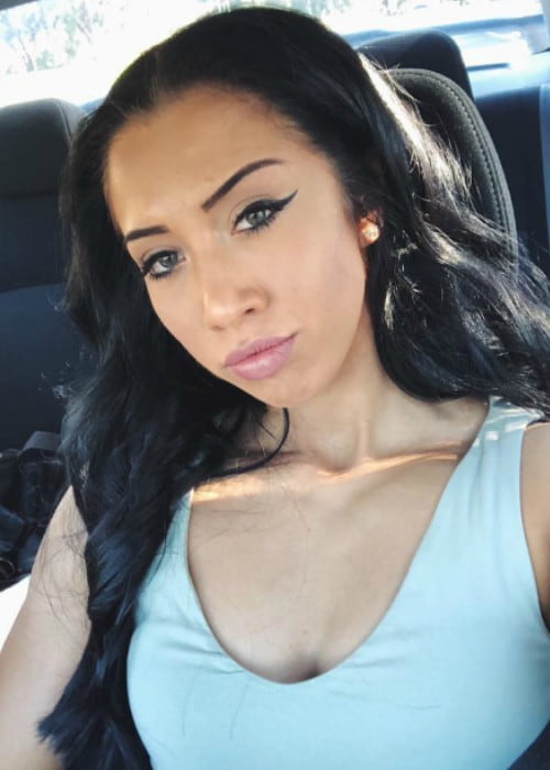 Indi Hartwell in an Instagram selfie as seen in February 2018