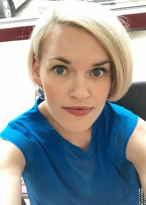 Kari Wahlgren in a selfie in May 2018